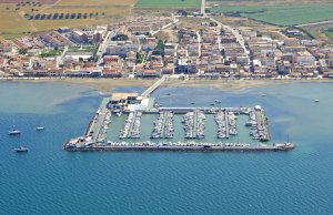 9 x 3.7 Metro Amarração Club Náutico Los Nietos Porto de Recreio Para Aluguer